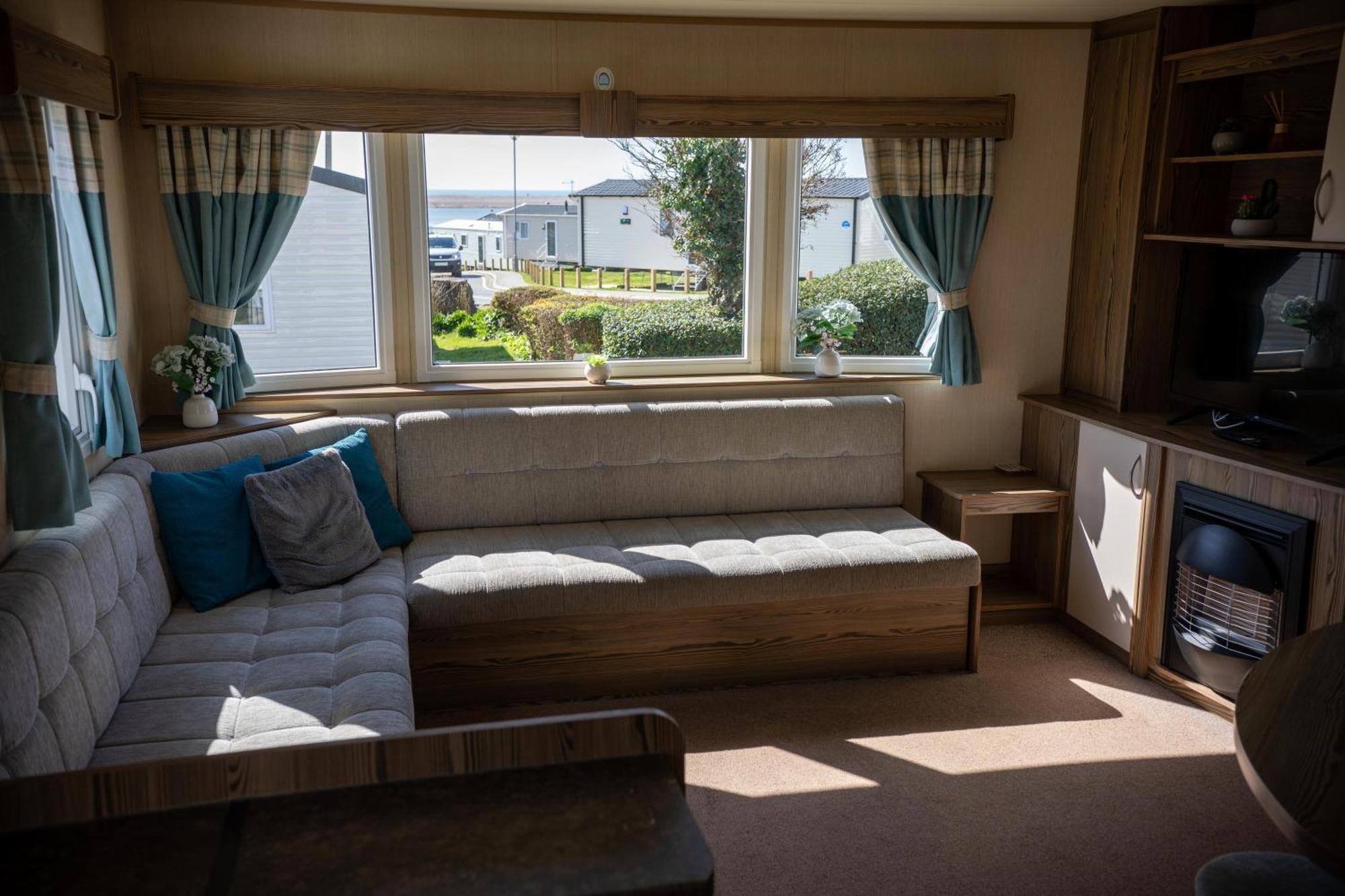 Littlesea Caravan *